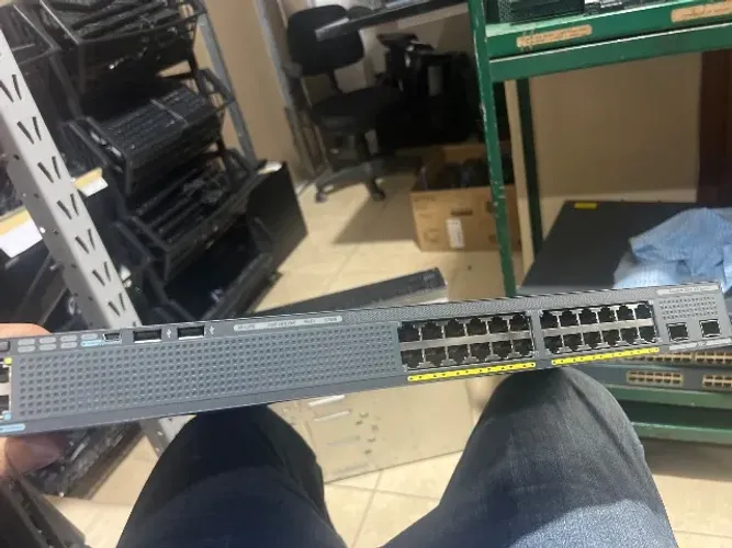 Switch cisco ws-c2960xr-24DP-I USADO