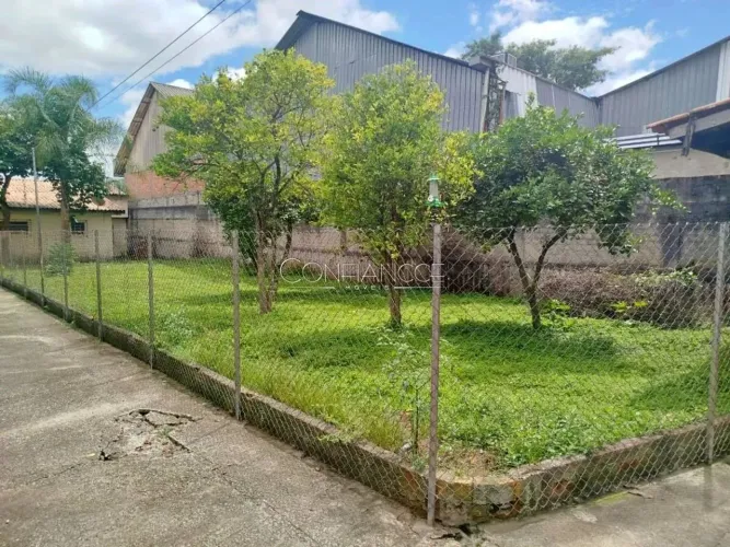 Terreno a venda na Guaira, Curitiba - PR | Confiancce Imóveis
