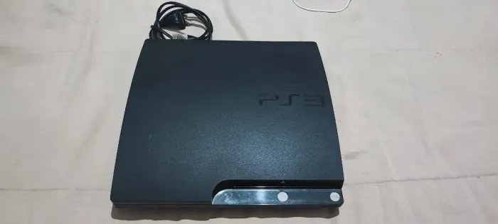 Ps3 + 12 jogos + 1 controle