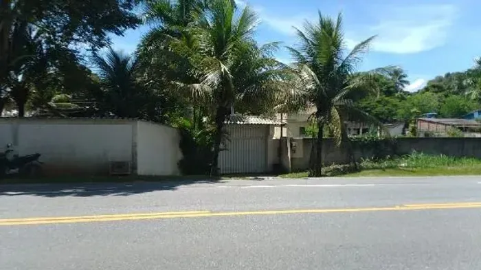 Agro Brasil - N. Sra Carmo - Estrada Tronco Norte Fluminense - Casa 4qtos - (Imóvel Retoma