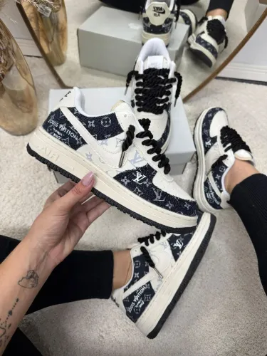 Tênis Louis Vuitton x Nike Air Force 1
