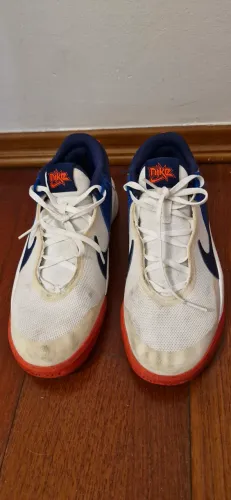 Tênis Nike Azul e Branco