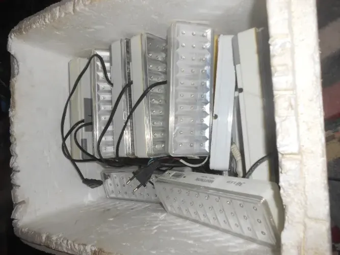 luz led recarregável lâmpada portátil lote com 10 peças por apenas 30 reais