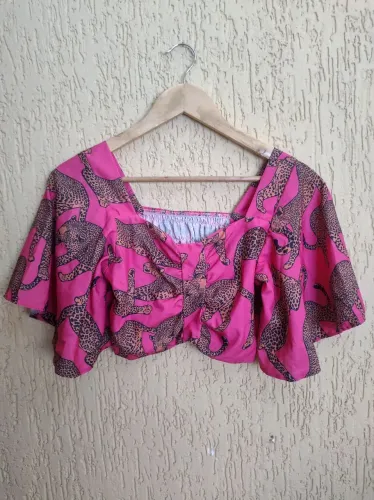 Blusa Cropped Leopardo Rosa