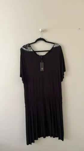 vestido preto tamanho GG com etiqueta