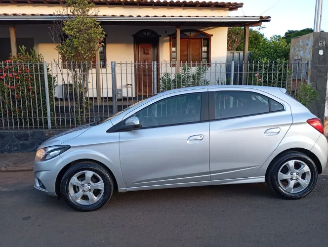 Chevrolet Onix Hatch LT 1.4 8V Flex Aut. 4P 2018