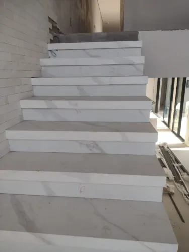 Faço serviço de pedreiro 