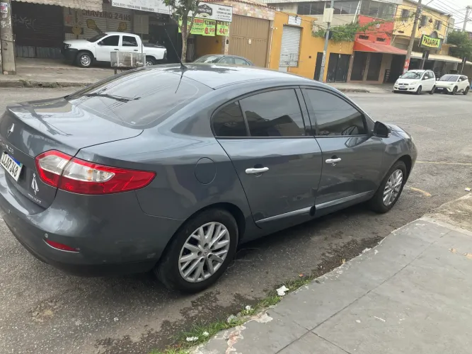 Renault Fluence Sed. Dynamique 2.0 16V Flex Mec. 2011