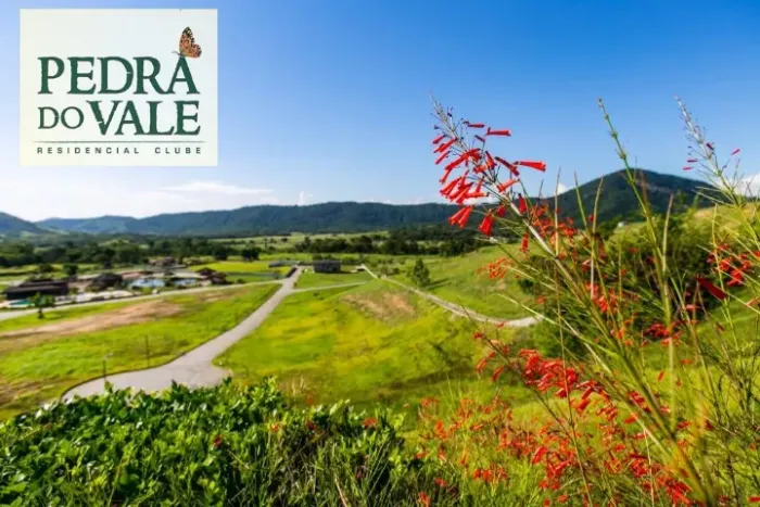 Condomínio Pedra do Vale Maricá - Lote com 464m² cercado de verde em aclive