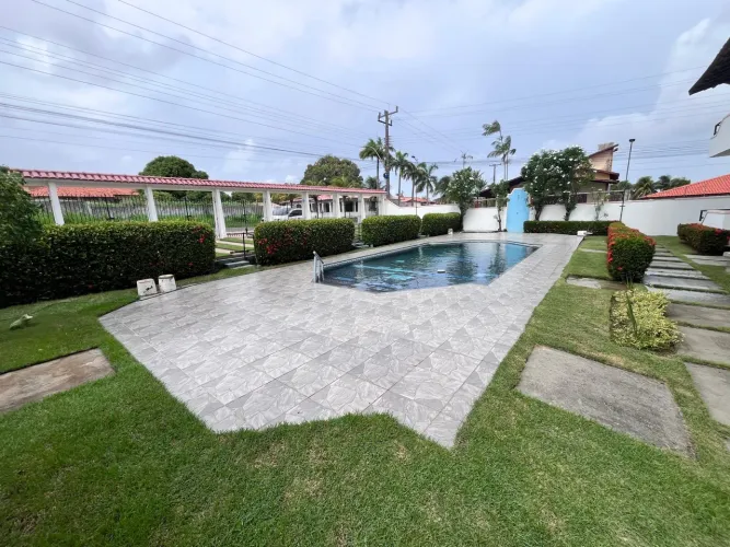 Apartamento térreo no condomínio Machado 