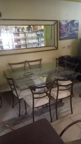 Mesa de jantar 8 cadeiras