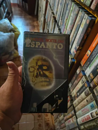 Fita VHS - A Terrível Noite do Espanto
