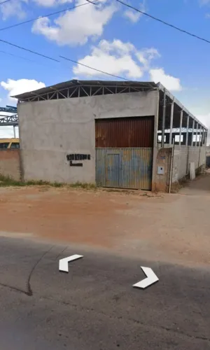 Galpão 370m² INCRA 