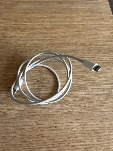 Cabo original Apple