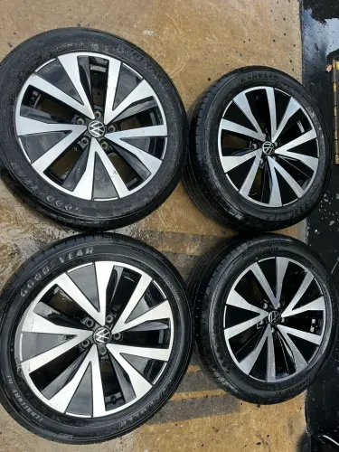 Rodas aro 18 taos, Jetta, Golf tsi Audi + pneus Goodyear 