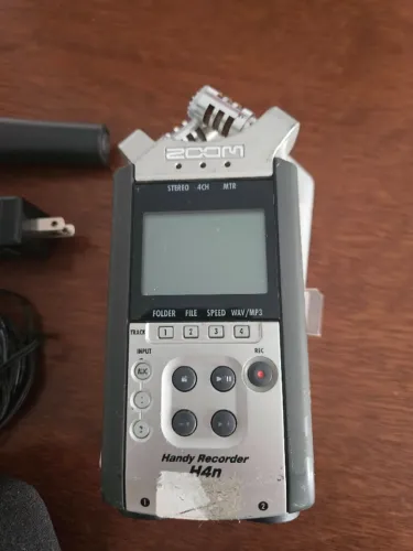 Gravador Digital Zoom H4N (Usado)