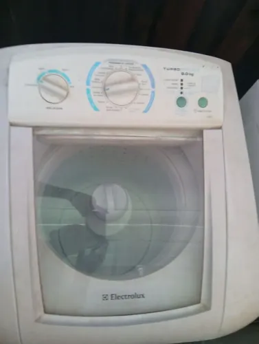 Vendo máquina de lavar roupa pra consertar