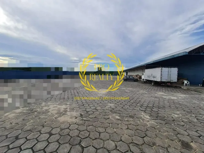 Galpão 2.000m²/ amplo pátio para carretas/ via principal
