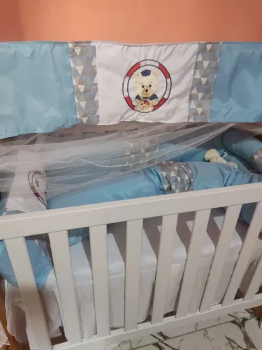 Berço novo ,só tirei da caixa vendo com o kit *69berço tudo novo