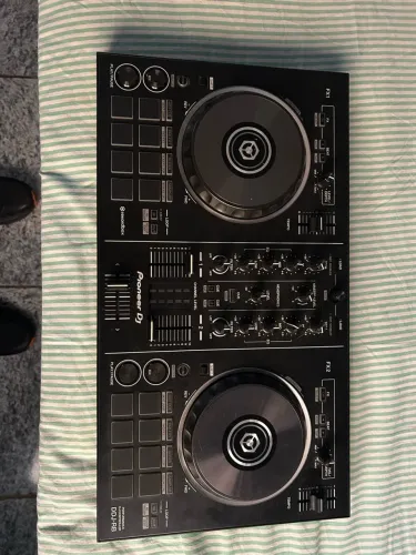 Vende-se DDJ-RB
