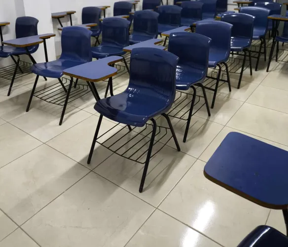 Cadeira escolar