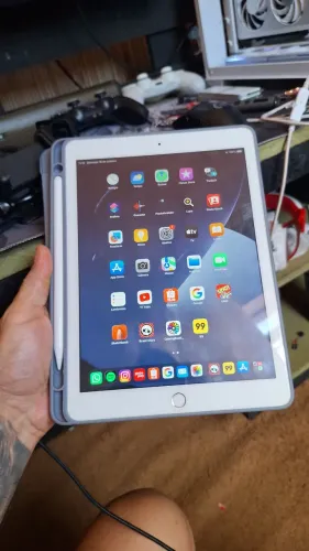 Ipad 32gb com capa , caneta , biometria