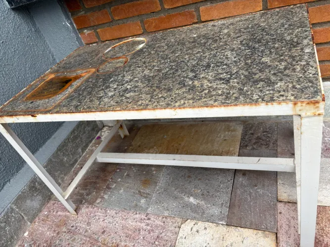Mesa pequena