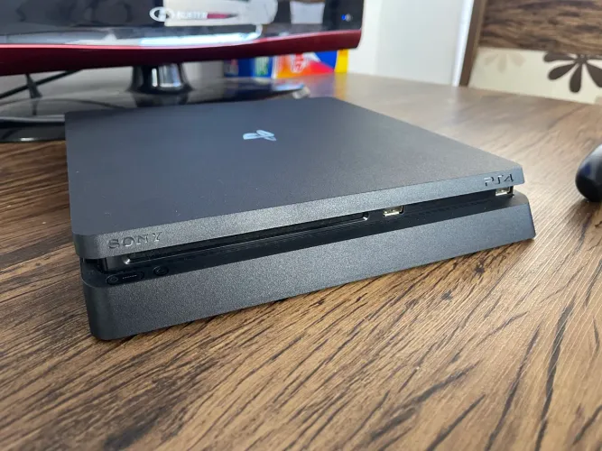 Playstation 4 Slim Desbloqueado Hen Versão 12.52