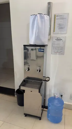 Bebedouro Industrial Knox 25 Litros com 2 Torneiras 127v em Aço Inox