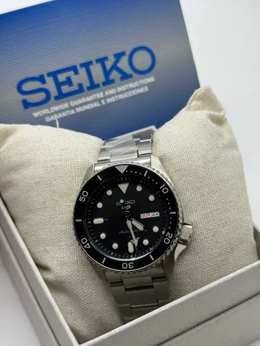 Seiko 5 Sports