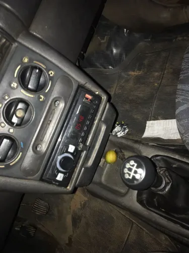 Vendo ou troco som automotivo