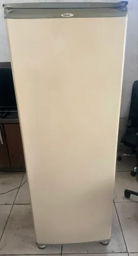 Geladeira cônsul bege 345 litros grande econômica funcionando perfeitamente 