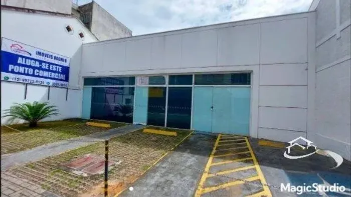Alugo ponto comercial na rua principal no Centro de Lorena