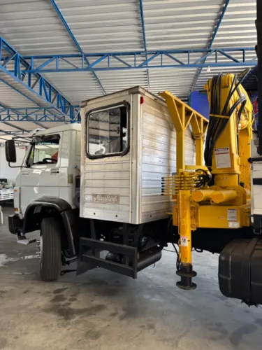 VW 13.190 Worker com Munck rondomaq