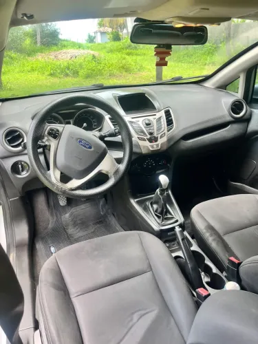 Ford Fiesta SE 1.6 16V Flex 5P 2012
