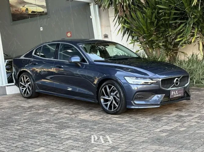 Volvo S60 T-4 Momentum 2.0 190cv 4P 2020