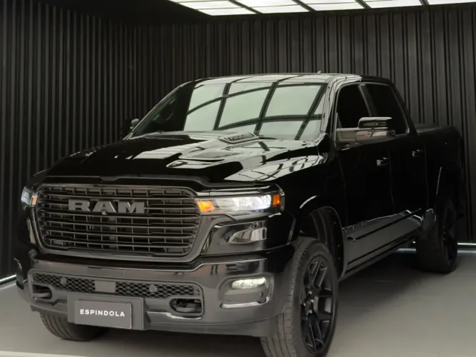 Ram 1500 Laram. Night ED. Bi-TB 3.0 4X4 Aut. 2025
