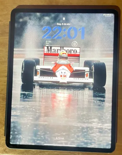 iPad Pro (5* geração) - 12.9 pol