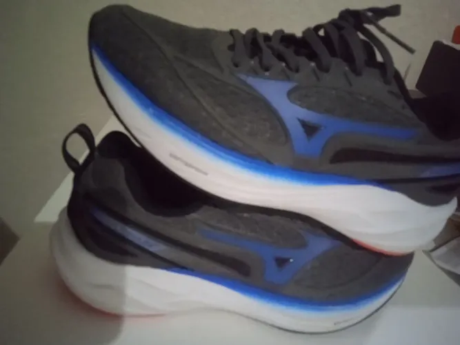 Tênis Mizuno space 5 original praticamente zero $ 240