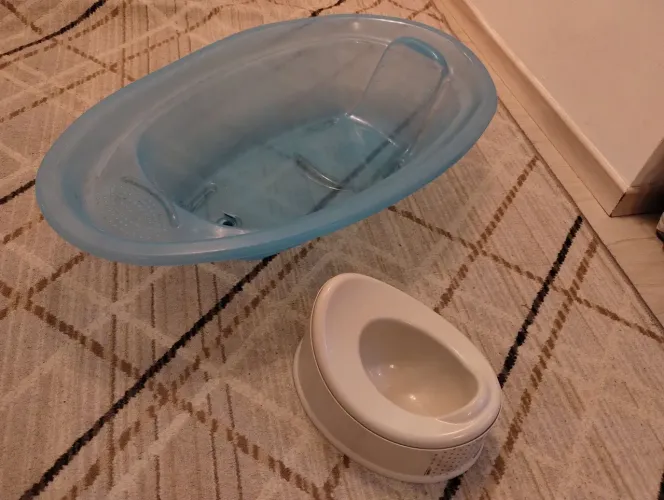 Doação de banheira e pinico