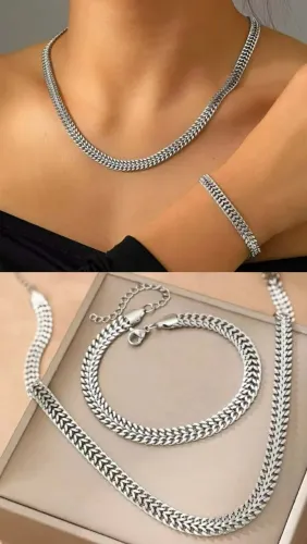 Conjunto colar e pulseira de malha