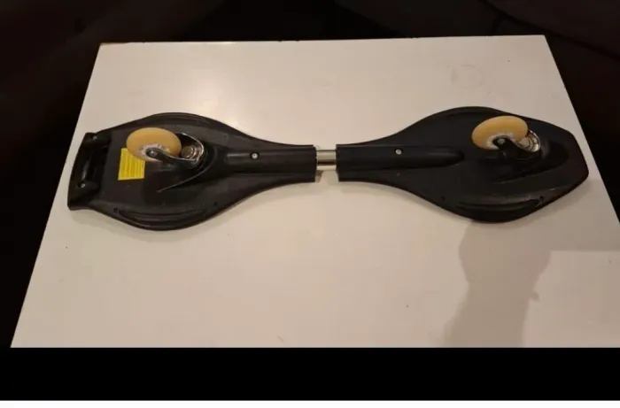 DESAPEGO RAPIDO 850 VALOR NA LOJA-  SKATE DE DUAS RODAS VALOR NA LOJA VENDO AGORA 200.00