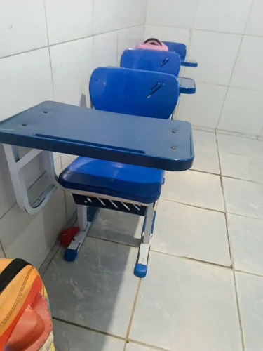 Cadeira escolar