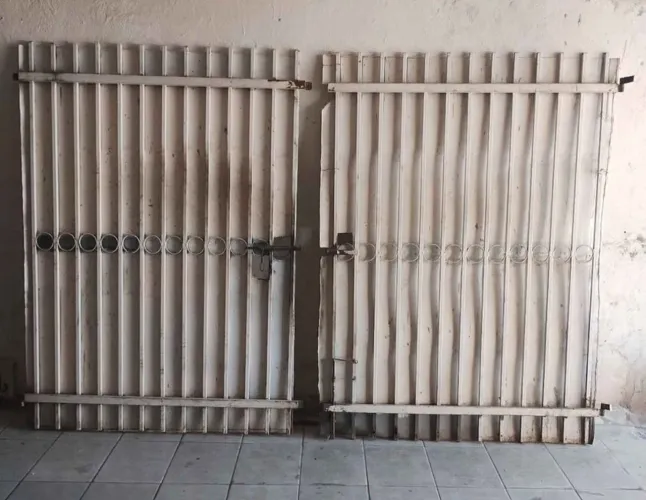 Vendo Portão