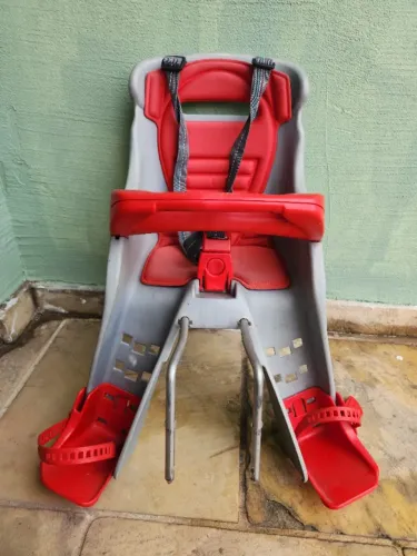 Cadeirinha para crianças na bike