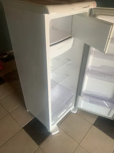 Vendo essa geladeira Electrolux