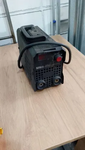 INVERSORA SOLDA 250