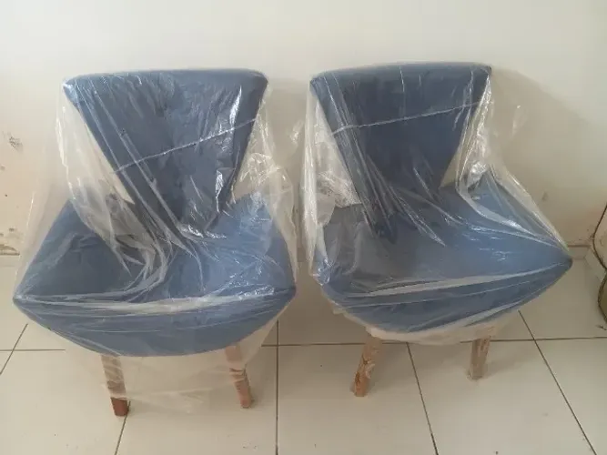 Poltronas decorativas acolchoadas R$250 cada