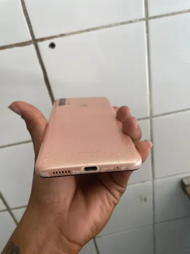 Celular moto e40
