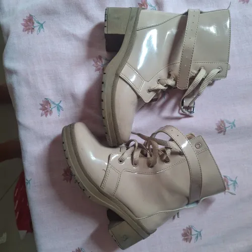 Bota infantil tamanho 29